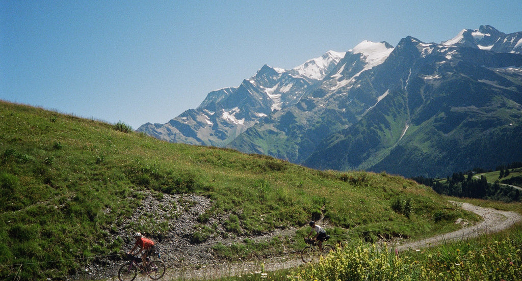 L’aventure au pluriel : 1 itinéraire, 2 aventures autour du Mont Blanc